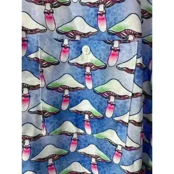 WESC Shroomspiracy Short Sleeve Button Shirt Men’s Medium - Picture 5 of 10